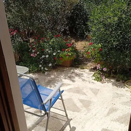 Athina 3 * באטסי